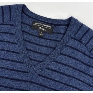 Banana Republic Sweater Men's M Fine Italian Merino Wool Blue Stripe V-Neck